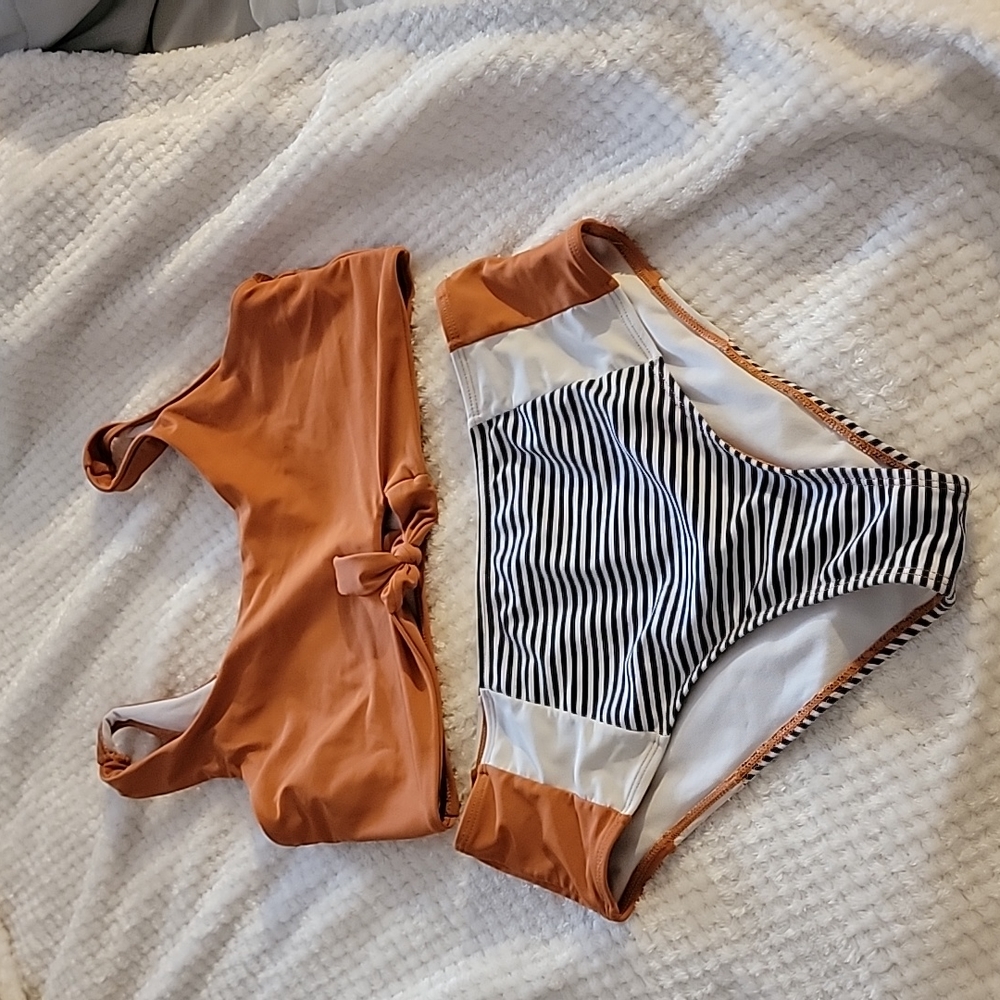 Bathing suit
